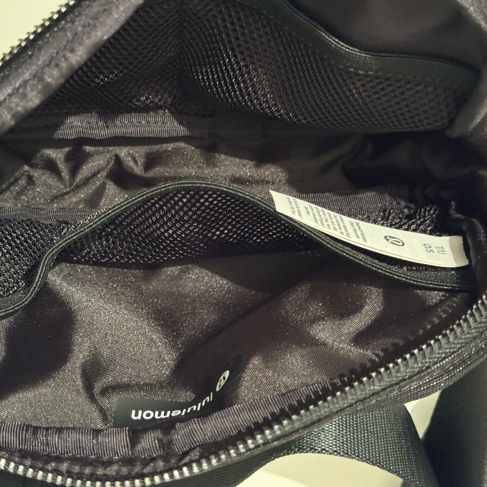 Lululemon Everywhere Belt Bag - Picture 13 of 14